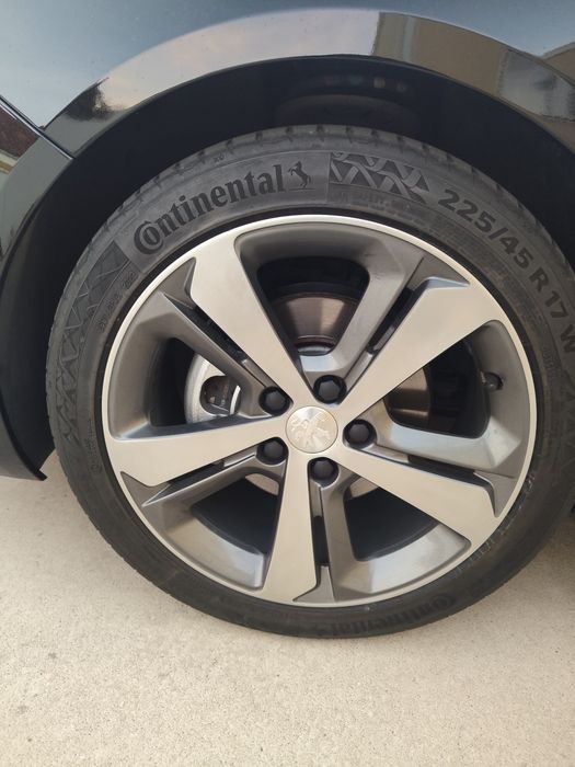 Peugeot 308 poucos km carro