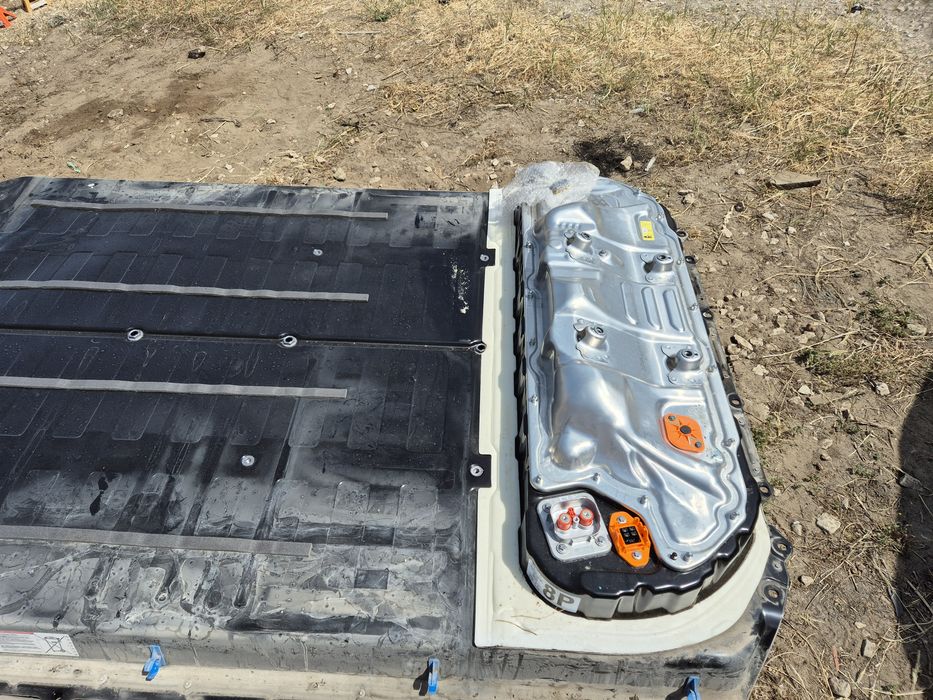 Tesla modelo 3 de 2024 para peças com apenas 13000km