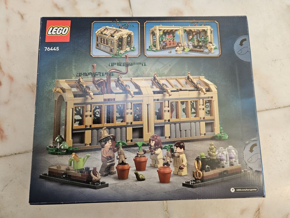 Lego Harry Potter Aula de Herbologia (Artigo novo)
