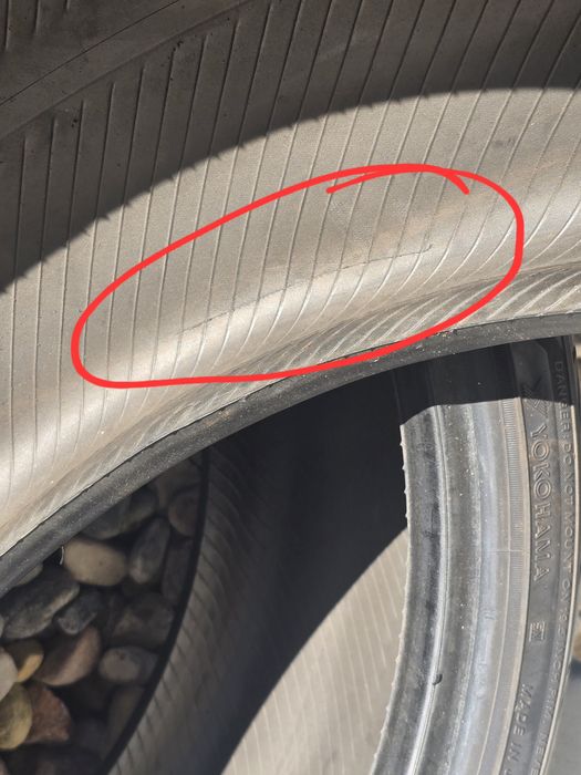 Opona letnia Yokohama 225/35 R19