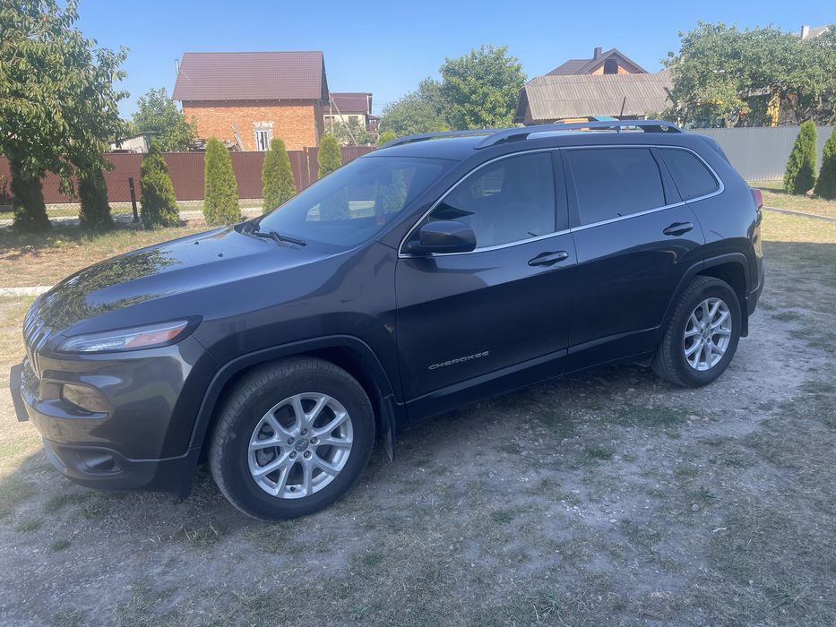 Продам доглянутий Jeep Cherokee Latitude Plus 2016