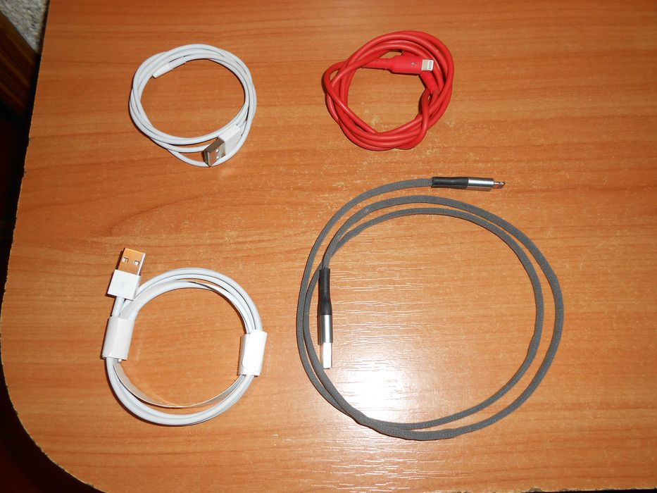 Кабели Lightning для iPhone