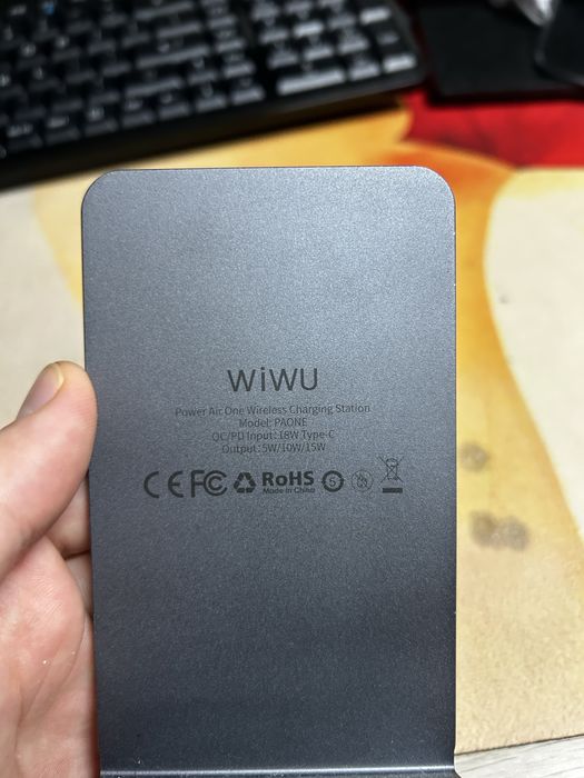 WIWU phone charger