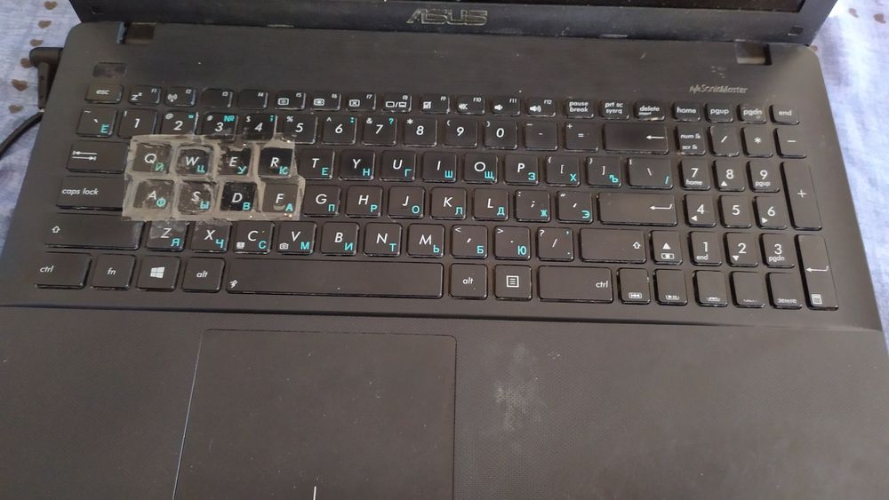Продам ноутбук ASUS x550cl