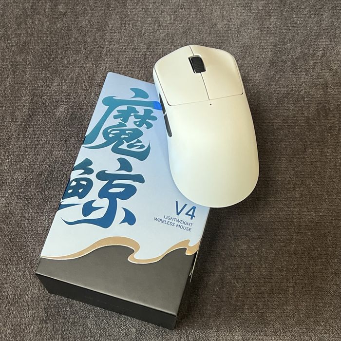 RAWM Leviathan V4 Бездротова ігрова мишка