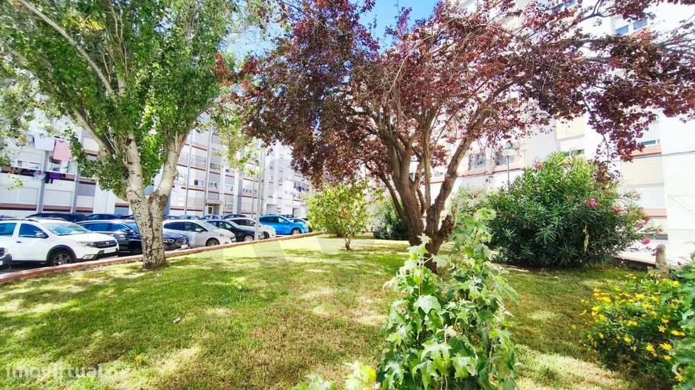 Apartamento com 42 m2 para arrendamento | Linda à Velha |