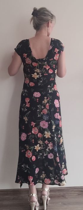 Letnia sukienka w kwiaty