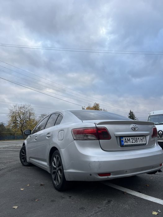 Toyota Avensis 2.0 газ бензин