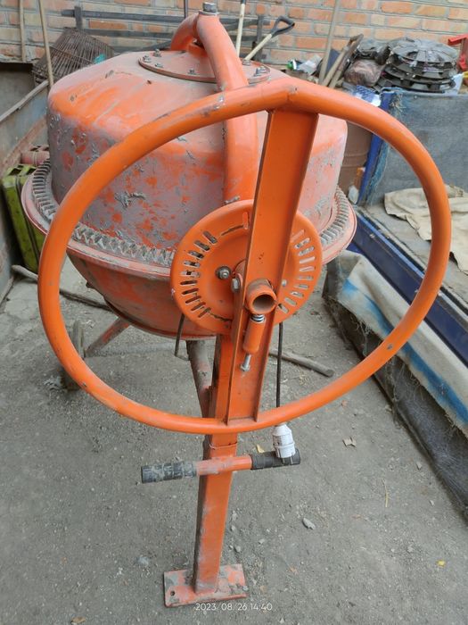 Бетономішалка 125 л