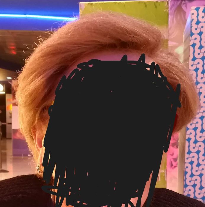 Peruca de cor castanha para Senhora