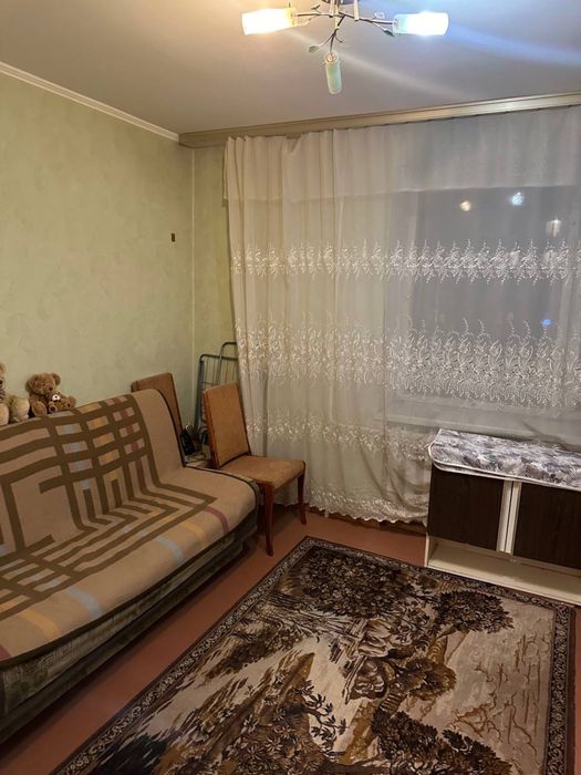 Оренда кімнати на Вишеньці для дівчини. Келецька Ващука Ринок Вишенька
