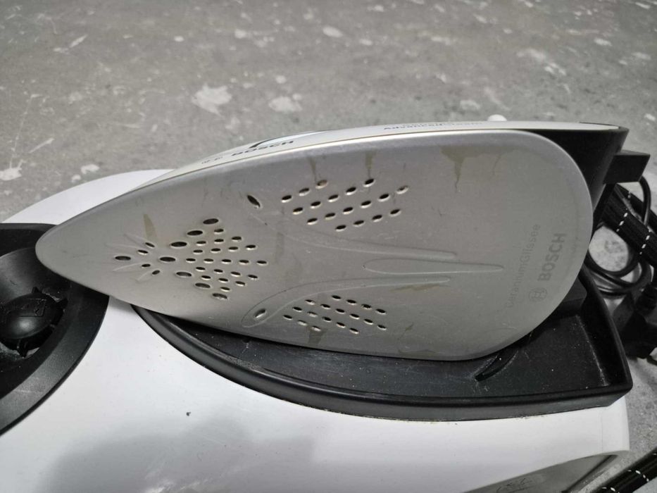 Żelazko z generatorem pary BOSCH Sensixx B20L