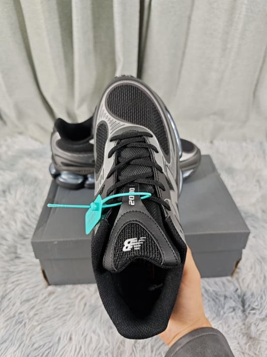 NB 2000 tenis novos na caixas