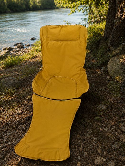 Krzesło turystyczne składane z podnóżkiem – idealne na camping, ryby i plażę