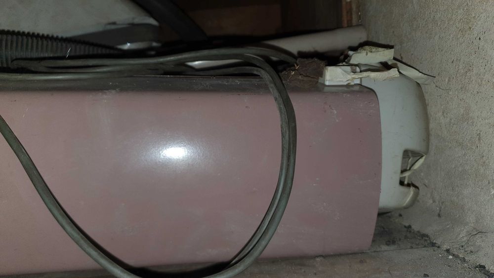 Odkurzacz Predom z osprzętem PRL