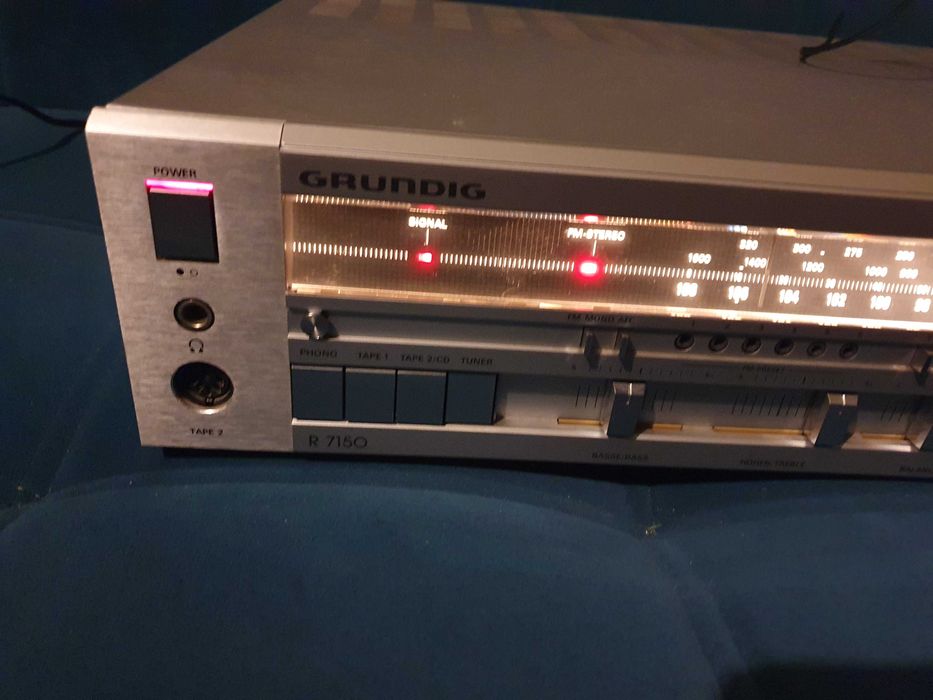 Stary zabytkowy amplituner Grundig R7150 vintage