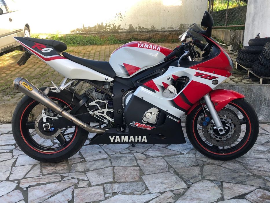 Yamaha r 6 avariada