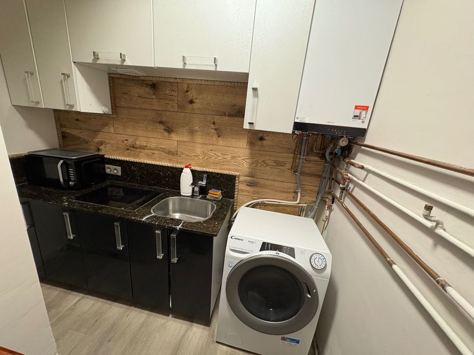 Mam do wynajecia duzy pokoj z lazienka w Dolnym Sopocie