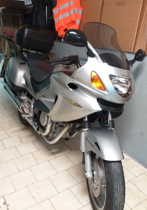 Honda Deauville 650 | 2003 | Só 21.635 km reais | Malas + Top Case