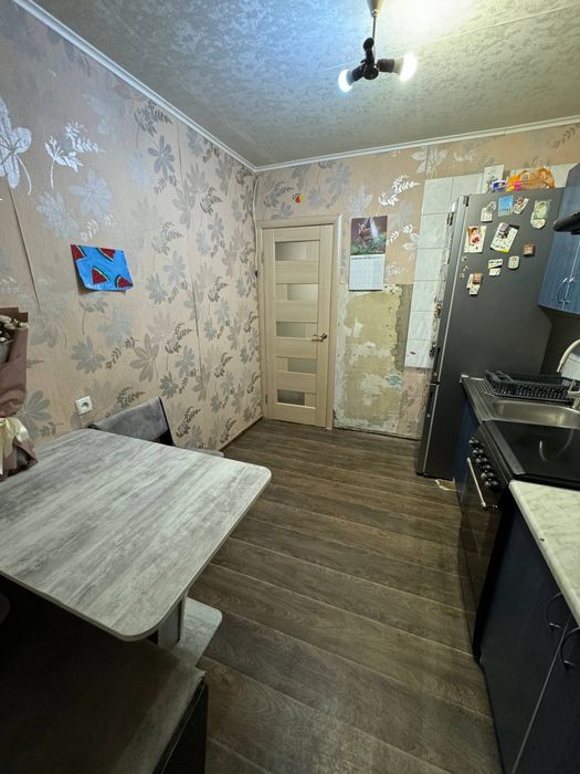 Продам  2 кімн.квартиру пр.Аерокосмічний,52