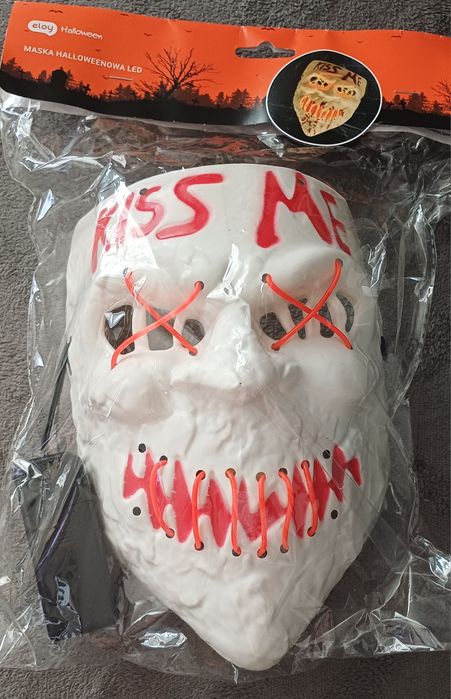 Idealna na karnawał, festiwal, jako DJ, na Halloween lub imprezy tematyczne dla horroru lub przerażającego kostiumu.