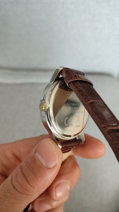 Zegarek Pierre Cardin ze skórzanym paskiem