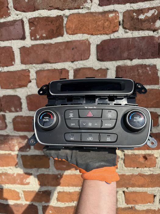 Блок управління пічкою кліми Kia Sorento 12-15 972502p645