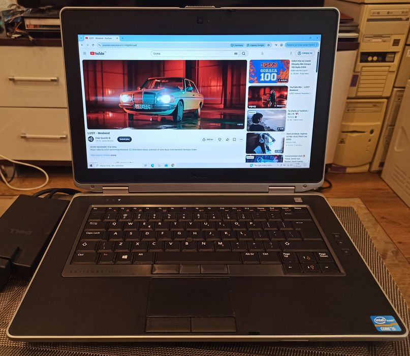 Tanio Uszanowany Laptop Dell i5 8Gb Ram Dysk SSD z oryginalnym zasilaczem