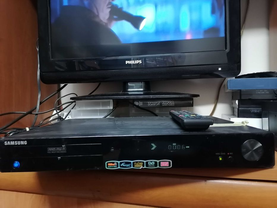 Nagrywarka Samsung DVD-SH893 HDMI DVD Recorder/HDD160GB Pilot