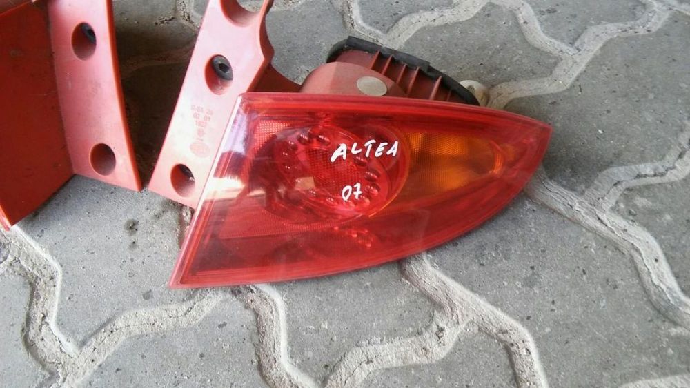 Farol traseiro passageiro seat altea