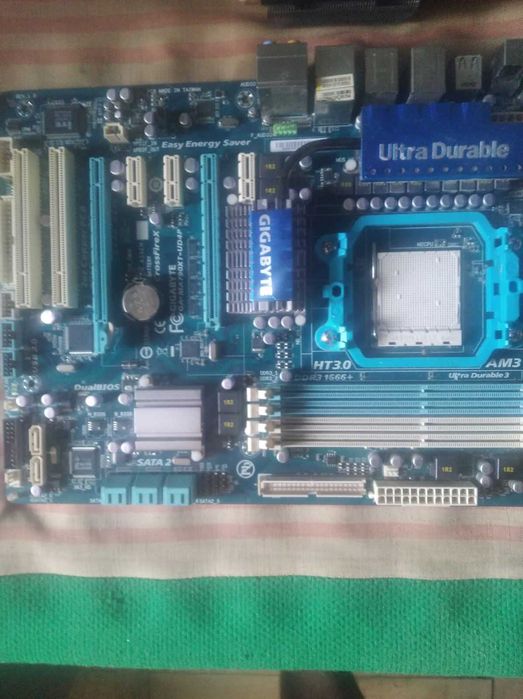 Gigabyte GA-MA790XT-UD4P, AMD Phenom II, 3шт. DDR3 G.SKILL на 4gb