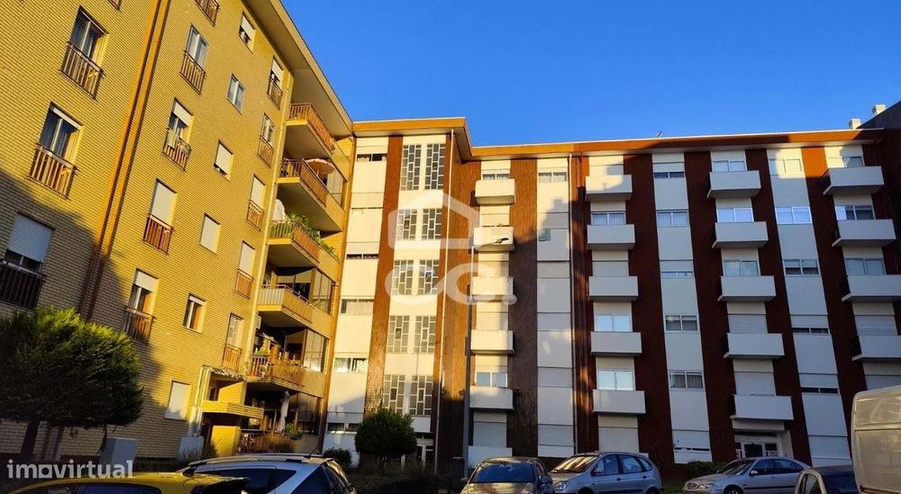 Apartamento T3 no Salgueiral, Creixomil - Guimarães — Creixomil, Braga