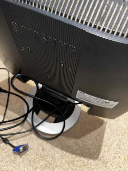 2 Monitores PC 60Hz de 19'