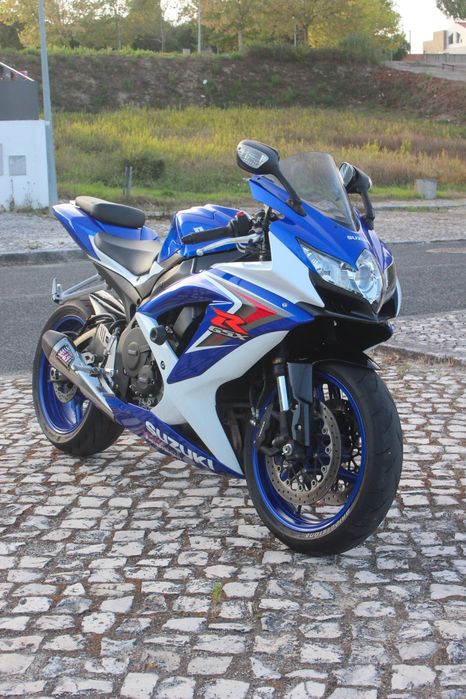 Suzuki GSXR 750 k8