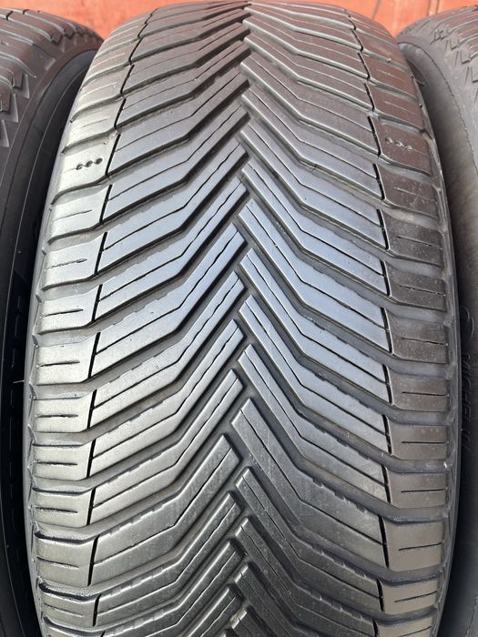 235/55/19 R19 Michelin CrossClimte2 всесезонні 4 шт ціна за 1 шт