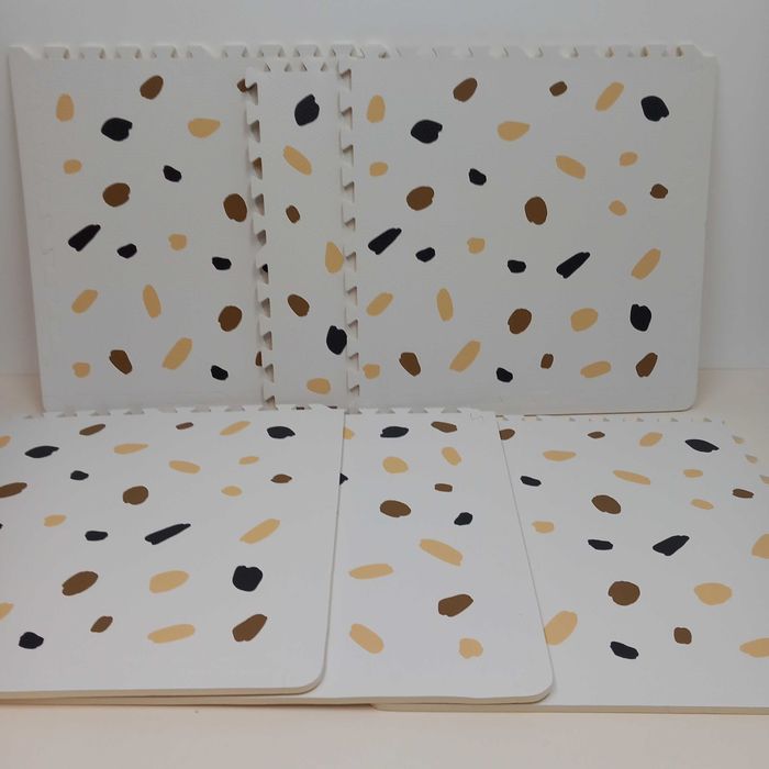 Hakuna Matte Duża Mata piankowa dla Niemowląt 1,8x1,2m XXL KONFETTI