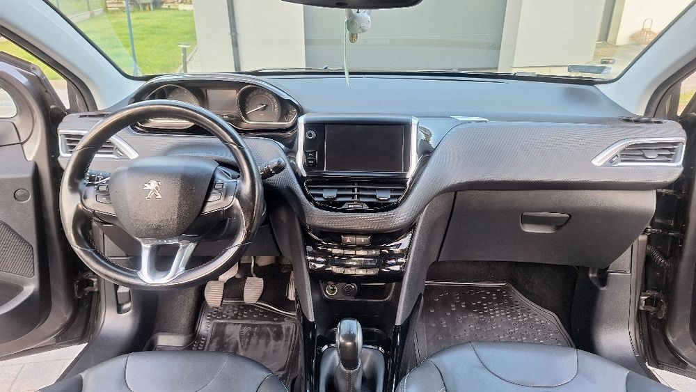 Peugeot 2008 benzyna Led