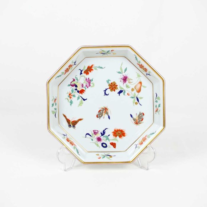 Covilhete oitavado grande em porcelana da Vista Alegre da coleção "Samatra"