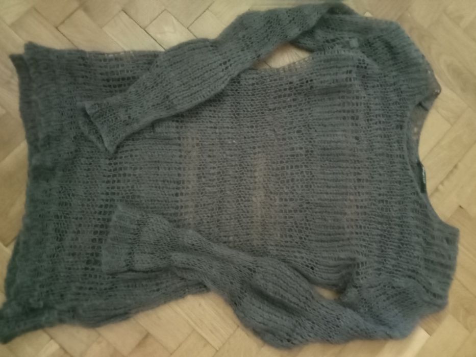 Sweterek damski, ażurowy,z wełną,cappuccino Gina tricot L