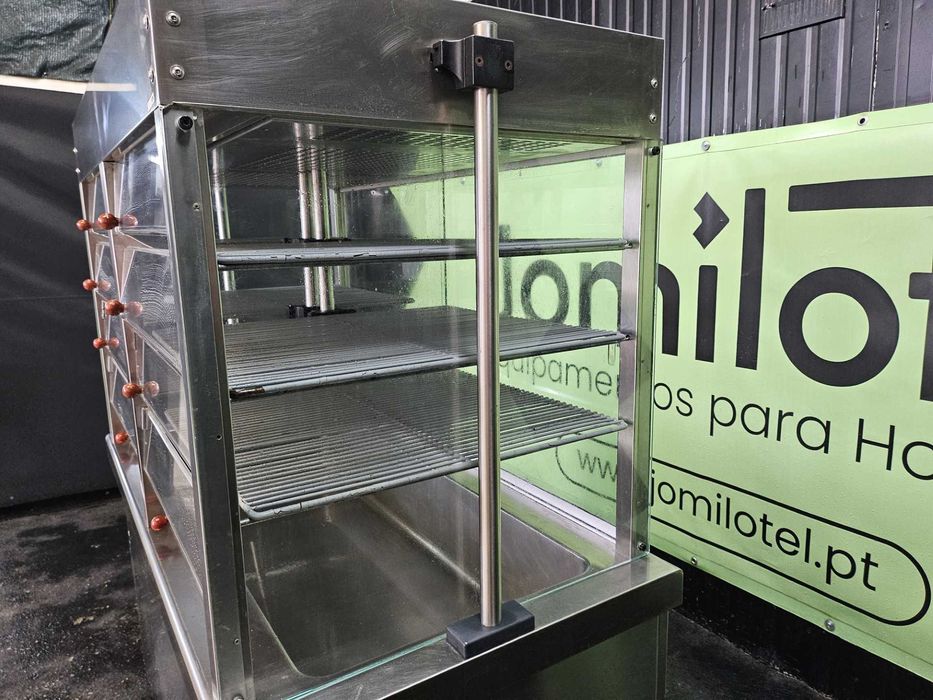 Vitrine refrigerada para bebidas e sobremesas