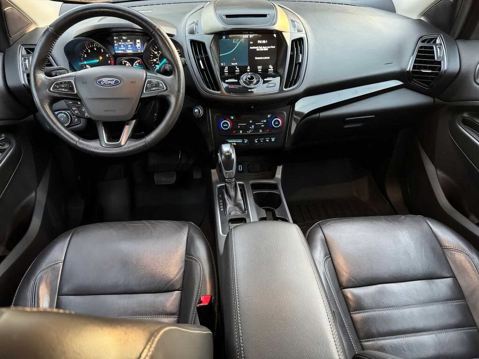 Ford Escape Titanium      2018