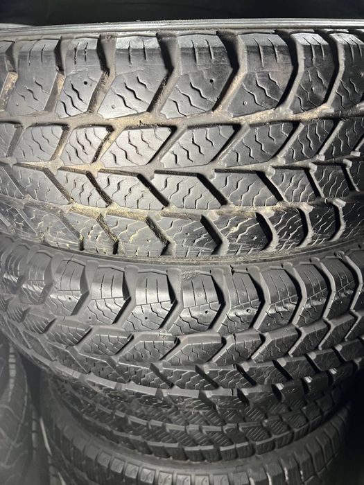 215/75/16c пара зимних шин