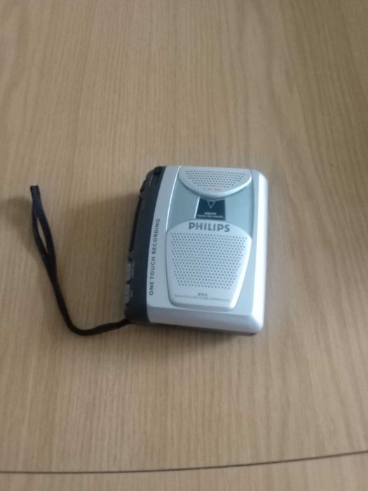 Cassette Player433985922416650241