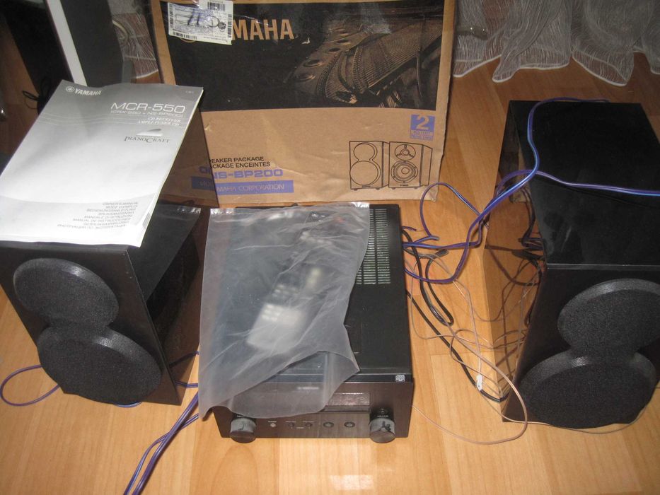 Продам музыкальный центр YAMAHA MCR 550