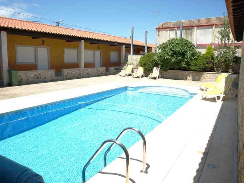 PVZ34 casa térrea+piscina local sossegado,3casas banho privadas, 10pax