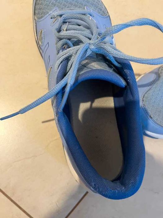 ** Buty halowe ASICS gel rocket 11 kolor niebieski rozmiar 42**