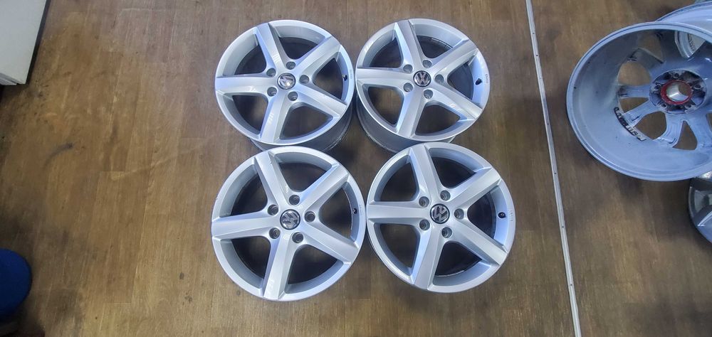 Диски 5 130 R18 Volkswagen Toureg 8J, R18, ET53, ЦО71,5 Оригінал