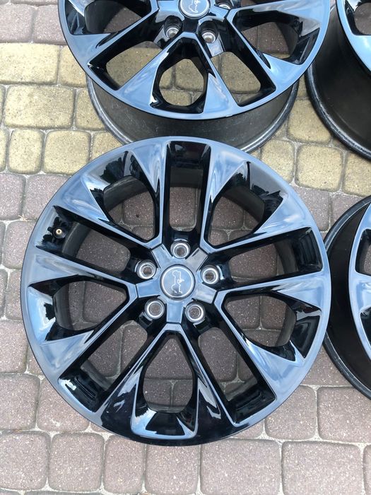 Jeep Wrangler felgi 20 cali