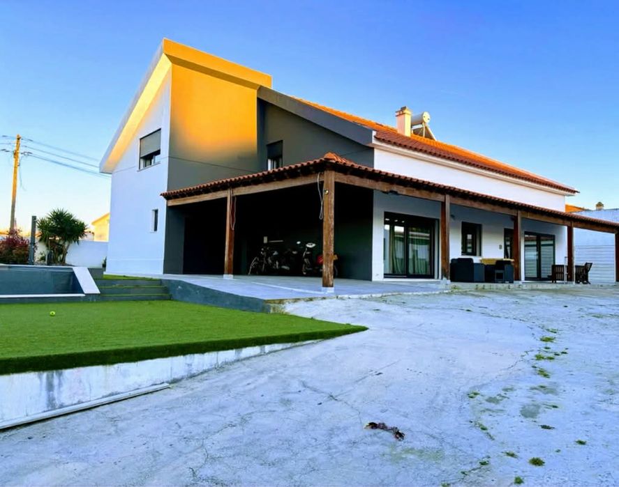 Excelente Moradia T4 com piscina privada