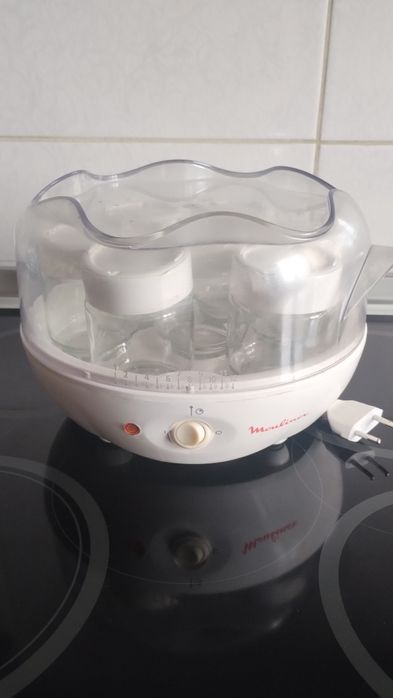 Йогуртниця Moulinex